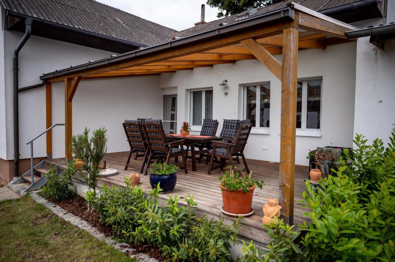 Winzerferienhaus Schueller Purbach am Neusiedlersee Dış mekan fotoğraf
